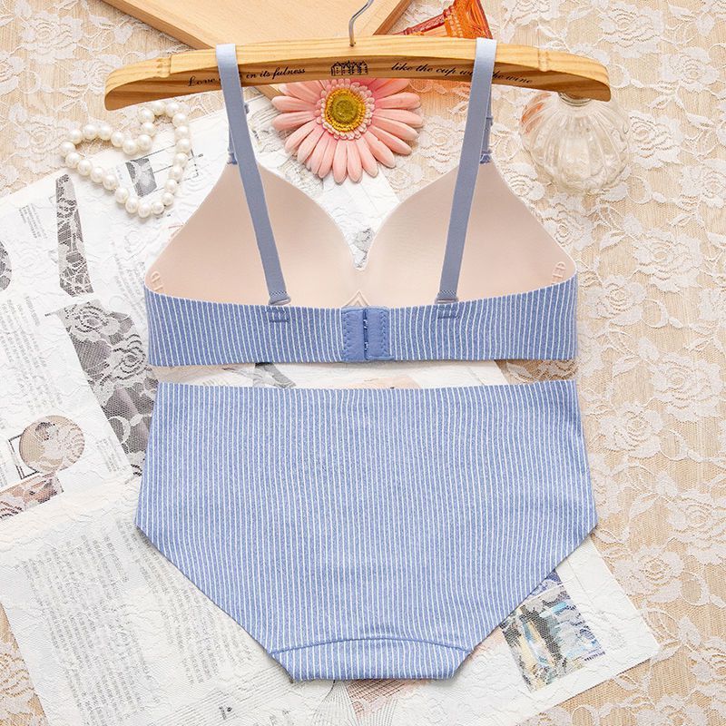 Non-wired Bra One-piece Seamless Gather Small Bra